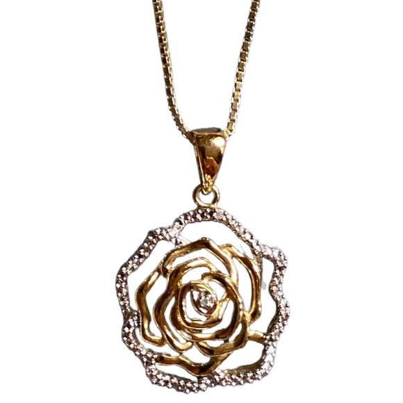 Jewelry - 14K Gold Over Sterling Silver Flower Necklace With Diamond Accents